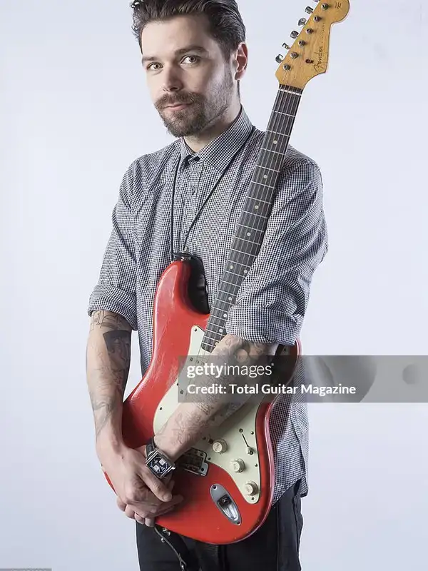 Simon Neil